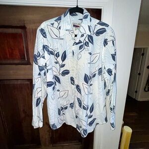 Vintage Blue and White Leaf Pattern Shirt
